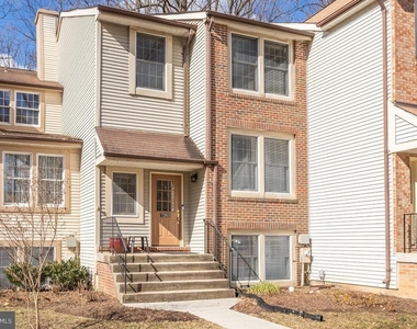 7263 Swan Point Way - Photo Thumbnail 3