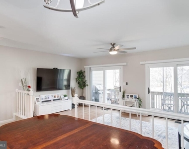 7263 Swan Point Way - Photo Thumbnail 13