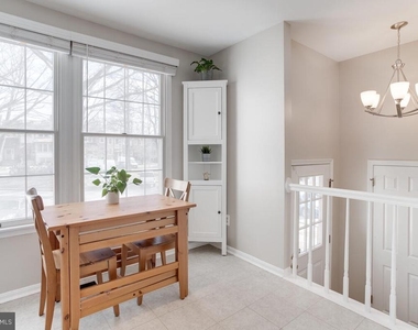 7263 Swan Point Way - Photo Thumbnail 10