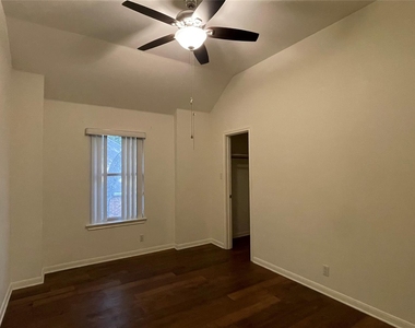 5320 Mabry Ct - Photo Thumbnail 13