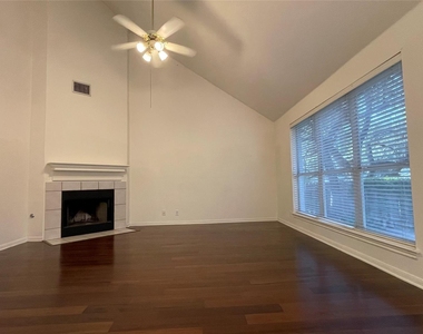 5320 Mabry Ct - Photo Thumbnail 2