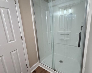 316 Queen Street - Photo Thumbnail 16