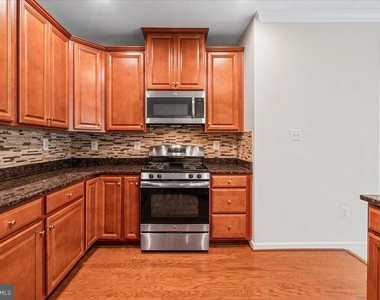 6511 Walcott Lane - Photo Thumbnail 13