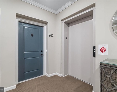 6511 Walcott Lane - Photo Thumbnail 5
