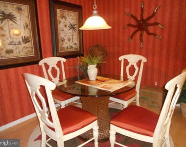 700 Cattail Cove - Photo Thumbnail 5