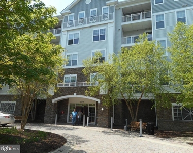 700 Cattail Cove - Photo Thumbnail 11