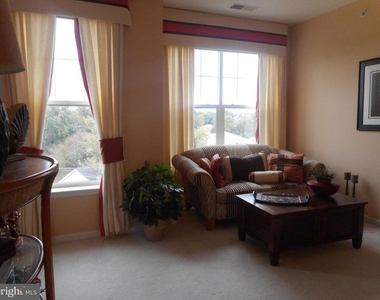 700 Cattail Cove - Photo Thumbnail 3