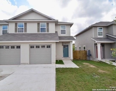 6322 Melanzane Ave - Photo Thumbnail 14