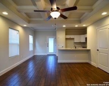 6322 Melanzane Ave - Photo Thumbnail 7