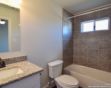 6322 Melanzane Ave - Photo Thumbnail 11