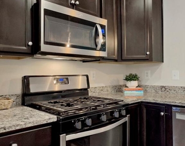 306 Buckeye Circle - Photo Thumbnail 19