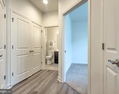 306 Buckeye Circle - Photo Thumbnail 54