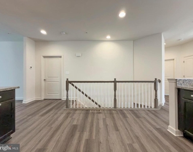 306 Buckeye Circle - Photo Thumbnail 35