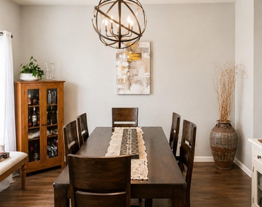 2304 Kristen Ln - Photo Thumbnail 2