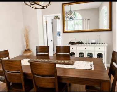2304 Kristen Ln - Photo Thumbnail 1