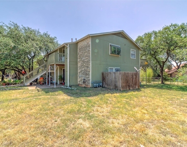 400 Hedgewood Dr - Photo Thumbnail 5