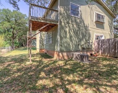 400 Hedgewood Dr - Photo Thumbnail 3