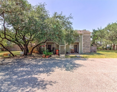 400 Hedgewood Dr - Photo Thumbnail 4