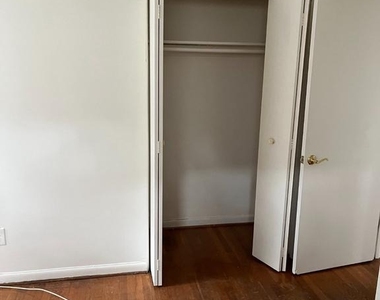 1005 Cedarcroft Road - Photo Thumbnail 3