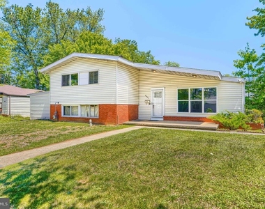 6901 Chippewa Drive - Photo Thumbnail 1