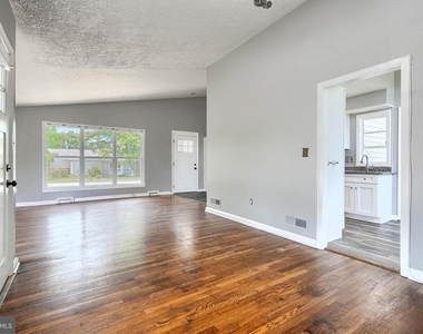 6901 Chippewa Drive - Photo Thumbnail 21