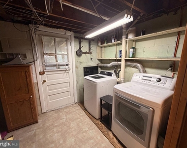 2717 Creston Road - Photo Thumbnail 15