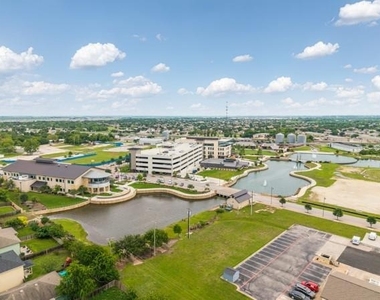 536 W Metcalfe St - Photo Thumbnail 25