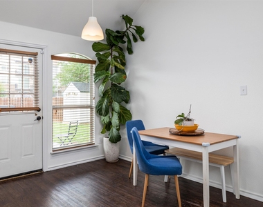 536 W Metcalfe St - Photo Thumbnail 20