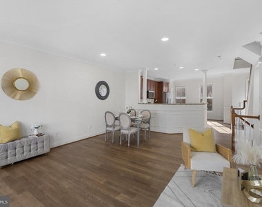1256 Dockside Circle - Photo Thumbnail 2