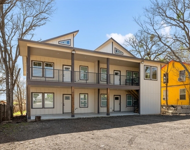 15407 Armstrong Ave - Photo Thumbnail 1