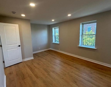 1130 Light Street - Photo Thumbnail 2