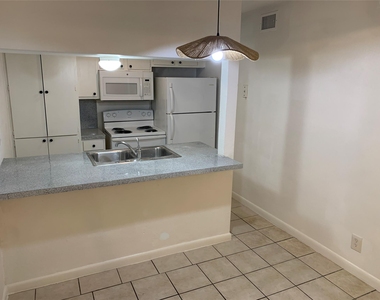 2708 S 1st St - Photo Thumbnail 7