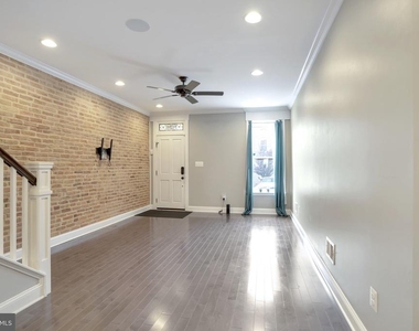 2038 Gough Street - Photo Thumbnail 3