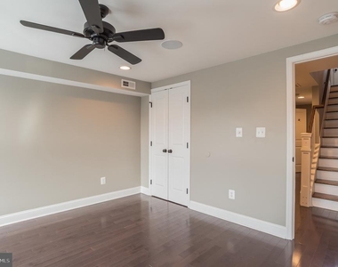 2038 Gough Street - Photo Thumbnail 16