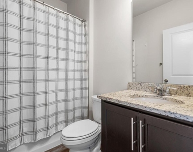 1010 Tuscany Lane - Photo Thumbnail 31