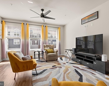 1010 Tuscany Lane - Photo Thumbnail 14