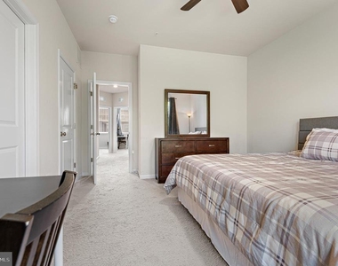 1010 Tuscany Lane - Photo Thumbnail 29