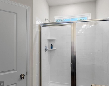1010 Tuscany Lane - Photo Thumbnail 22