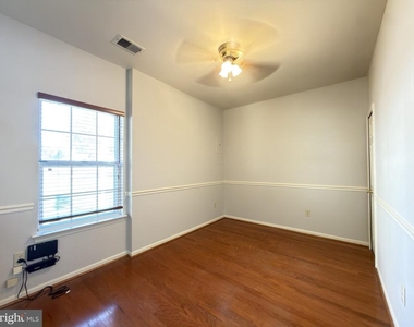1426 Nutwood Court - Photo Thumbnail 5