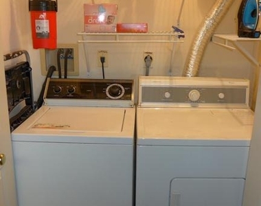 1426 Nutwood Court - Photo Thumbnail 11