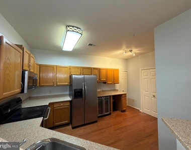 1426 Nutwood Court - Photo Thumbnail 4