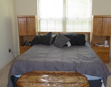 1426 Nutwood Court - Photo Thumbnail 7