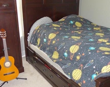 1426 Nutwood Court - Photo Thumbnail 9