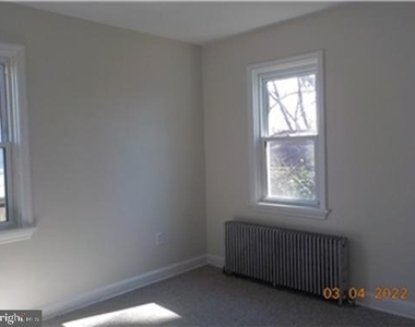 104 Colonial Avenue - Photo Thumbnail 5