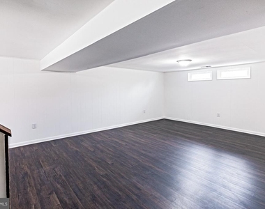 581 Hemingway Drive - Photo Thumbnail 12