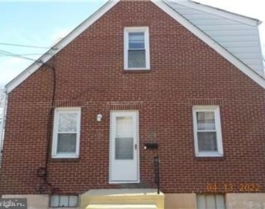 104 Colonial Avenue - Photo Thumbnail 1