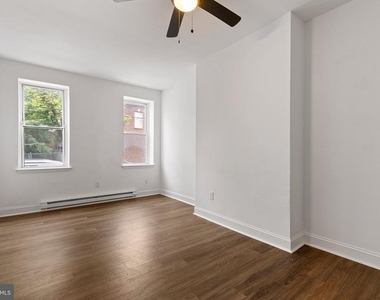 715 W 8th - Photo Thumbnail 6