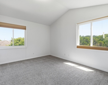 409 Beardsley Ln - Photo Thumbnail 26