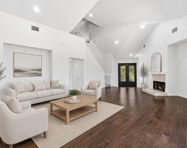 409 Beardsley Ln - Photo Thumbnail 18