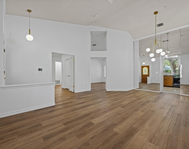 8417 Cornerwood Dr - Photo Thumbnail 8